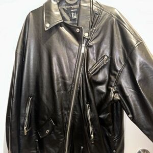 Forever 21 Women’s Over-sized Faux Leather jacket